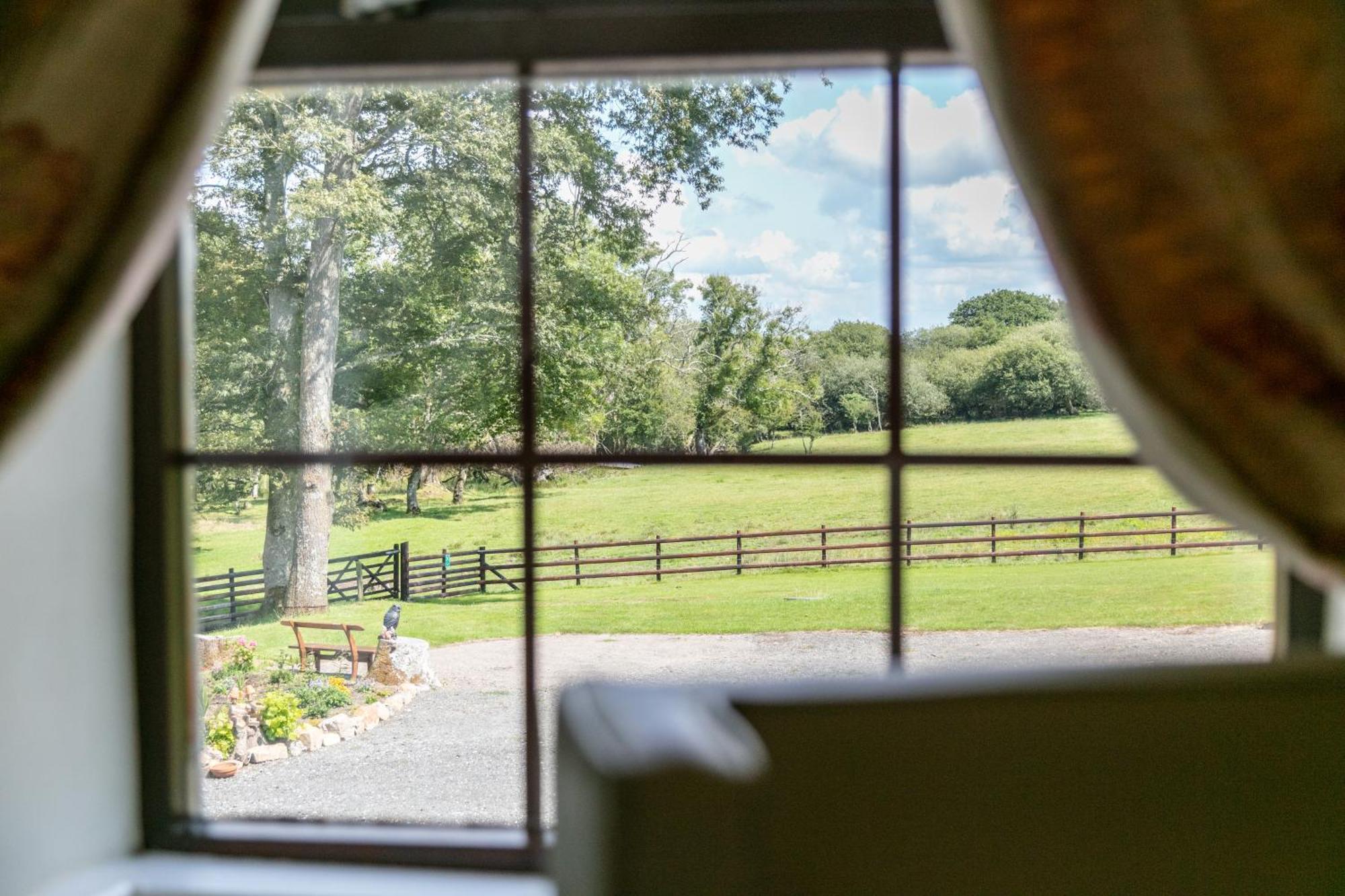 East Hook Farmhouse Haverfordwest Exterior photo